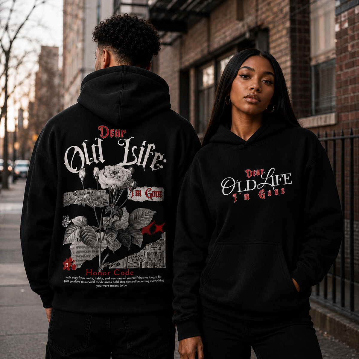 *EXCLUSIVE* Oversize "Dear Old Life" Hoodie - Black